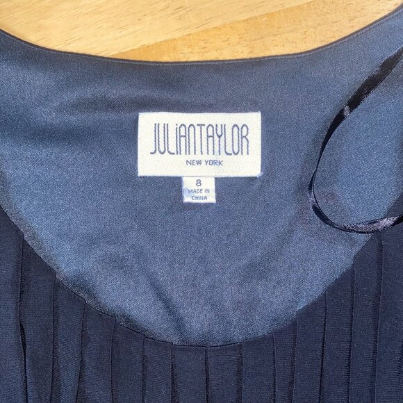 Julian Taylor 8 Dress Black Stretch Jersey LBD 3/4 Sleeve Pleated Scoop Neck EUC - Picture 4 of 10